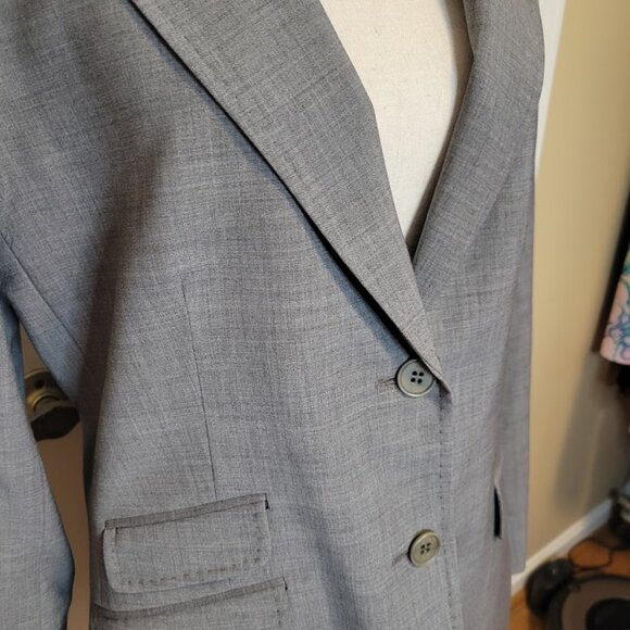Talbots Wool Blend Grey Skirt Suit Set – Jacket 12 / Skirt 10 - Picture 2 of 8